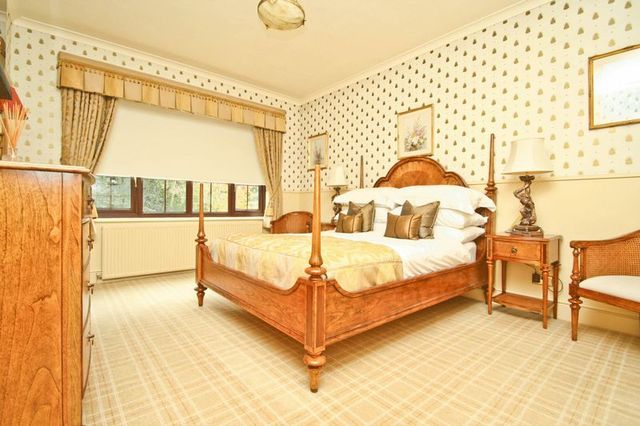  Image of 5 bedroom Detached house for sale in Brownhill Lane Longton Preston PR4 at Brownhill Lane Array New Longton, PR4 4SJ