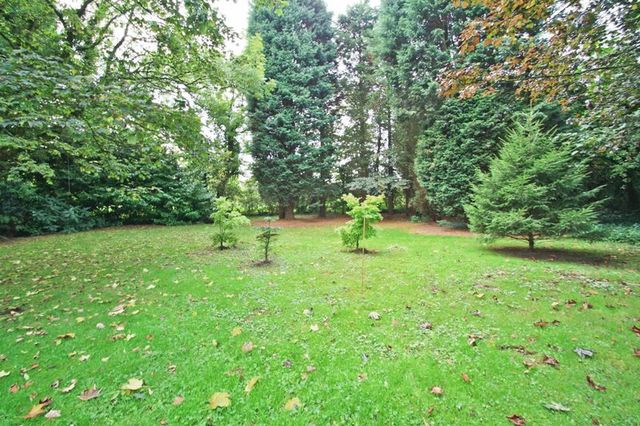  Image of 5 bedroom Detached house for sale in Brownhill Lane Longton Preston PR4 at Brownhill Lane Array New Longton, PR4 4SJ