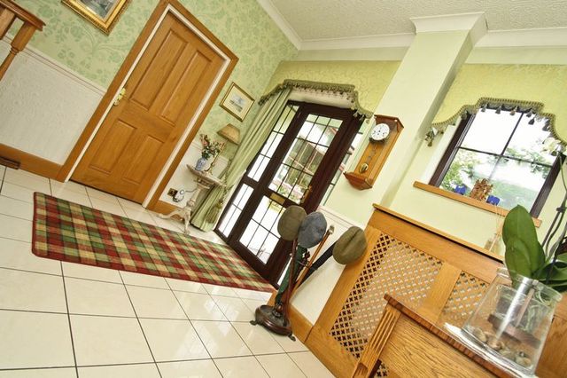  Image of 5 bedroom Detached house for sale in Brownhill Lane Longton Preston PR4 at Brownhill Lane Array New Longton, PR4 4SJ