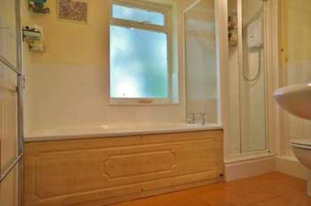  Image of 4 bedroom Detached house for sale in Burcot Park Burcot Abingdon OX14 at Burcot  Abingdon, OX14 3DH