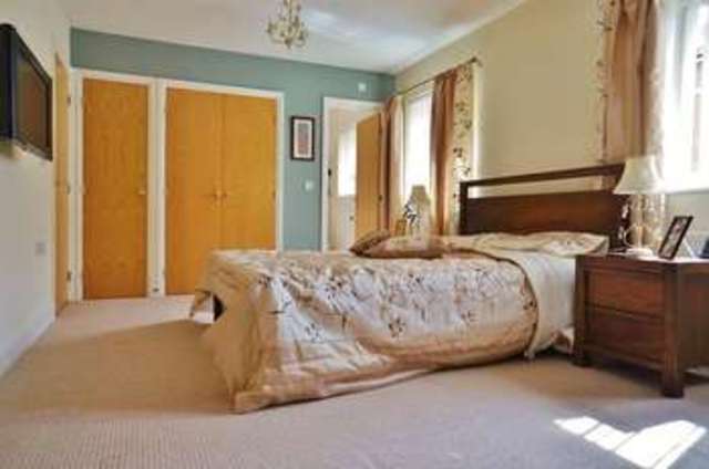  Image of 3 bedroom Mews for sale in Caldecott Road Abingdon OX14 at Abingdon, OX14 5HB