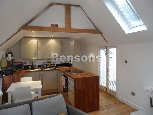  Image of 2 bedroom Semi-Detached house to rent in Cartway Bridgnorth WV16 at Cartway  Bridgnorth, WV16 4BW