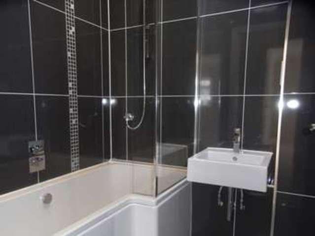  Image of 2 bedroom Property for sale in Cat Hill East Barnet Barnet EN4 at Cat Hill East Barnet Barnet, EN4 8HF