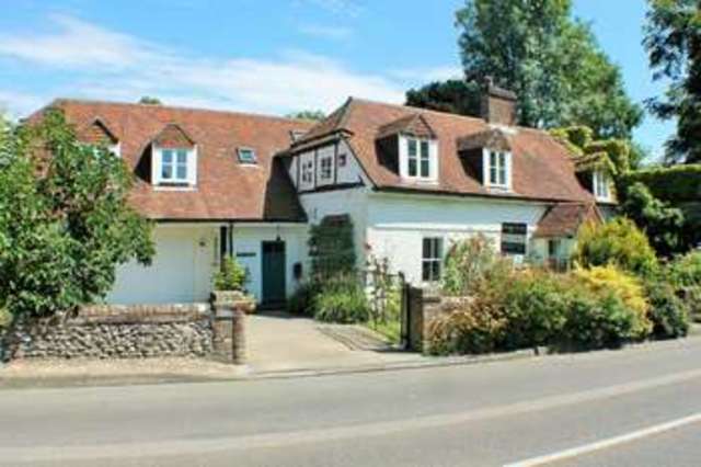  Image of 5 bedroom Detached house for sale in Catherington Lane Catherington Waterlooville PO8 at Catherington Waterlooville Hampshire, PO8 0TD