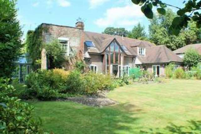  Image of 5 bedroom Detached house for sale in Catherington Lane Catherington Waterlooville PO8 at Catherington Waterlooville Hampshire, PO8 0TD
