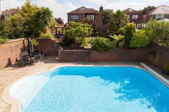  Image of 6 bedroom Detached house for sale in Glamorgan Road Catherington Waterlooville PO8 at Catherington Waterlooville Hampshire, PO8 0TS
