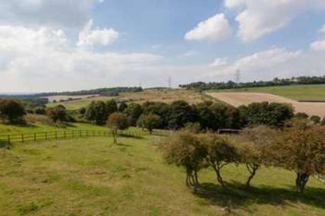  Image of 6 bedroom Detached house for sale in Glamorgan Road Catherington Waterlooville PO8 at Catherington Waterlooville Hampshire, PO8 0TS