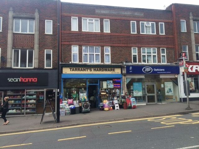  Image of Property to rent in Central Road Worcester Park KT4 at Central Road  Worcester Park, KT4 8HT