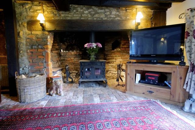  Image of 3 bedroom Detached house for sale in High Street Chalgrove Oxford OX44 at 37a High Street Chalgrove Oxford, OX44 7SR