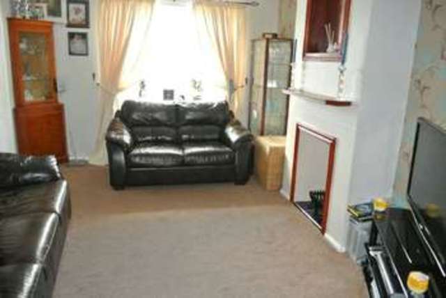  Image of 3 bedroom Semi-Detached house for sale in Champion Avenue Ilkeston DE7 at Champion Avenue  Shipley View, DE7 9GB