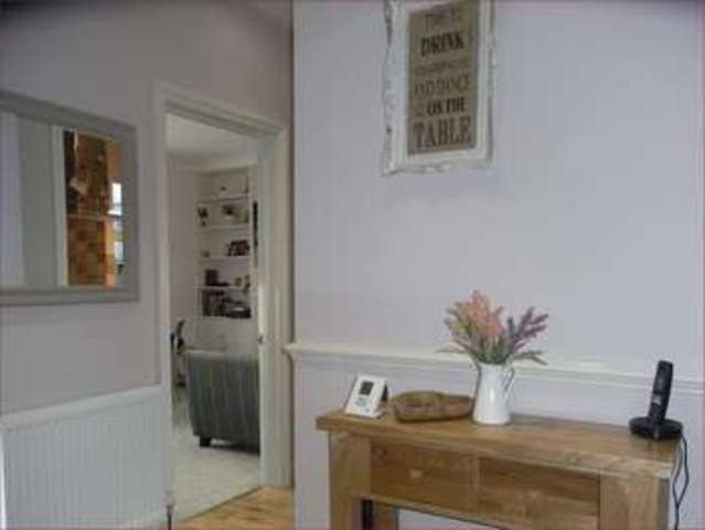  Image of 2 bedroom Flat for sale in Chesterfield Road Barnet EN5 at Chesterfield Road  Barnet, EN5 2RG