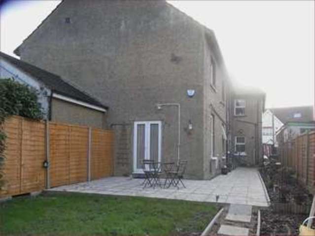  Image of 2 bedroom Flat for sale in Chesterfield Road Barnet EN5 at Chesterfield Road  Barnet, EN5 2RG