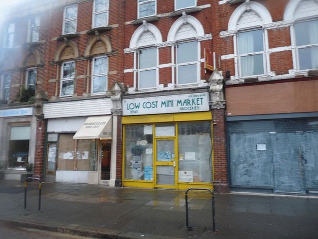  Image of Property to rent in Chiswick High Road London W4 at Chiswick High Road  London, W4 1SZ