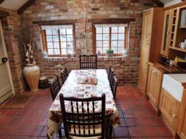 Image of 4 bedroom Cottage to rent in Church Lane Castle Donington Derby DE74 at Castle Donington Derby Derbyshire, DE74 2LG