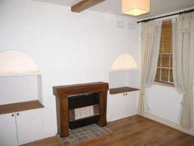 Image of 1 bedroom Cottage to rent in Clapgun Street Castle Donington Derby DE74 at Castle Donington Derby Derbyshire, DE74 2LE