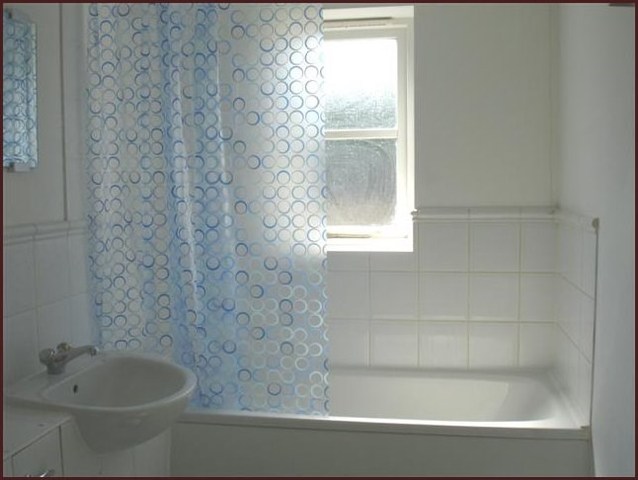  Image of 2 bedroom Flat for sale in Clarence Close New Barnet Barnet EN4 at Clarence Close  New Barnet, EN4 8AD