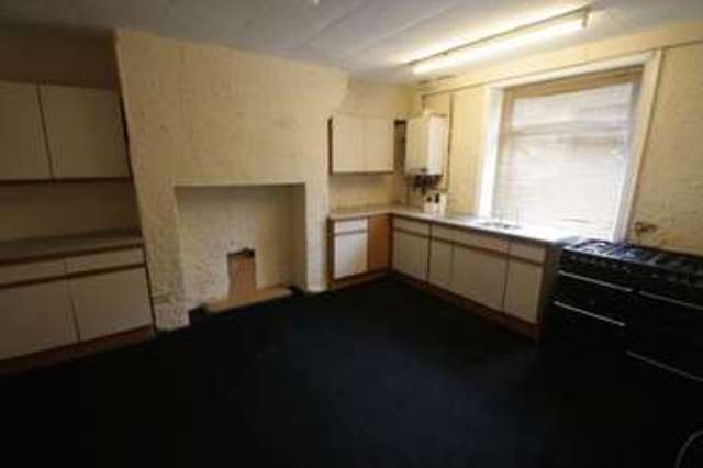  Image of 3 bedroom Detached house to rent in Cleveland Avenue Halifax HX3 at Cleveland Avenue  Halifax, HX3 9BA