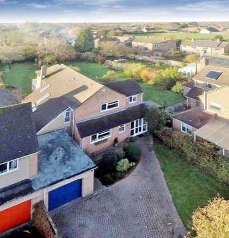 Image of 4 bedroom Detached house for sale in Clevelands Abingdon OX14 at Abingdon, OX14 2EG