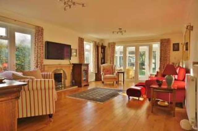  Image of 4 bedroom Detached house for sale in Clevelands Abingdon OX14 at Abingdon, OX14 2EG