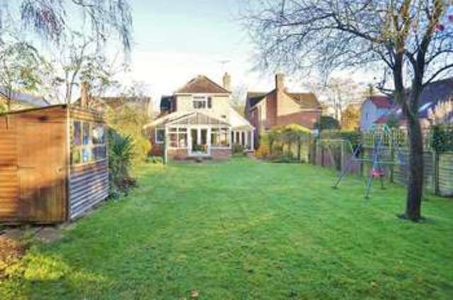  Image of 4 bedroom Detached house for sale in Clevelands Abingdon OX14 at Abingdon, OX14 2EG