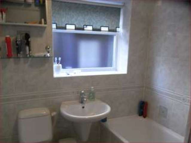  Image of 2 bedroom Maisonette for sale in Clifford Road New Barnet Barnet EN5 at Clifford Road  New Barnet, EN5 5PB