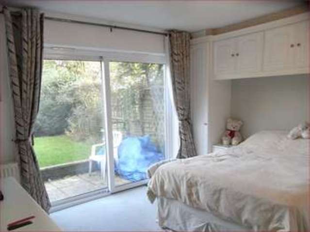  Image of 2 bedroom Maisonette for sale in Clifford Road New Barnet Barnet EN5 at Clifford Road  New Barnet, EN5 5PB
