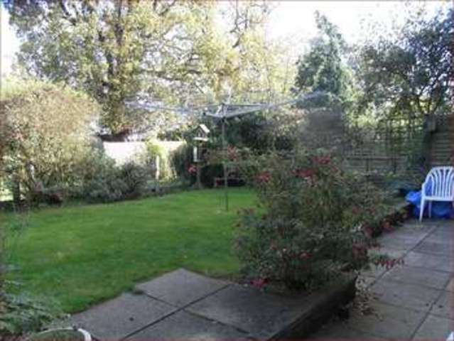  Image of 2 bedroom Maisonette for sale in Clifford Road New Barnet Barnet EN5 at Clifford Road  New Barnet, EN5 5PB