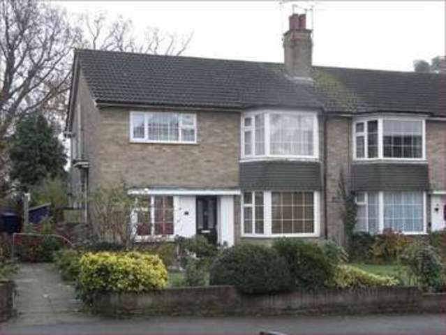  Image of 2 bedroom Maisonette for sale in Clifford Road New Barnet Barnet EN5 at Clifford Road  New Barnet, EN5 5PB