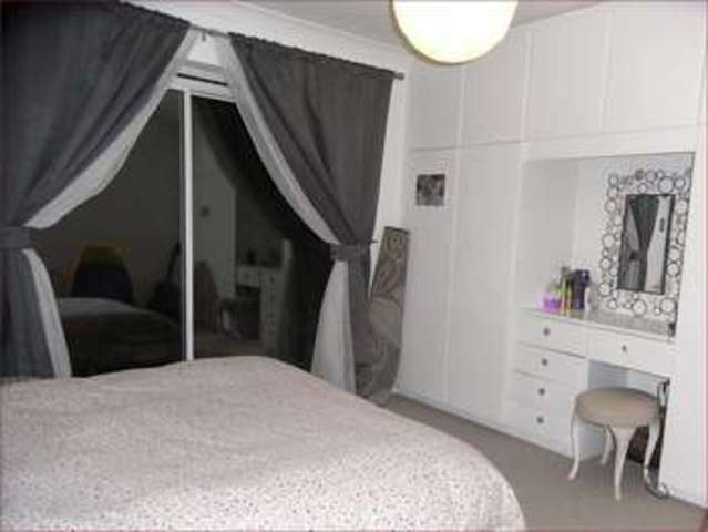  Image of 2 bedroom Maisonette for sale in Clifford Road New Barnet Barnet EN5 at Clifford Road  New Barnet, EN5 5PB