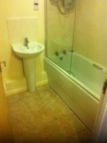 Image of 2 bedroom Terraced house to rent in Clos Ael-Y-Bryn Penygroes Llanelli SA14 at Penygroes Llanelli Carmarthenshire, SA14 7ND