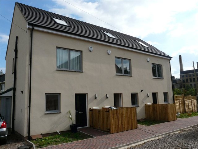  Image of 3 bedroom End of Terrace for sale in Coach Road Baildon Shipley BD17 at Baildon Shipley Baildon, BD17 5HR