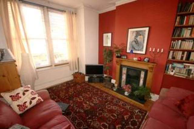  Image of 1 bedroom Ground Flat for sale in Colfe Road London SE23 at Forest Hill London Forest Hill, SE23 2EX