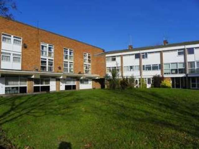  Image of Detached house to rent in Colleton Drive Twyford Reading RG10 at Twyford  Reading, RG10 0AU