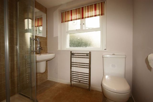  Image of 1 bedroom Flat to rent in Comeragh Road London W14 at Comeragh Road  London, W14 9HP