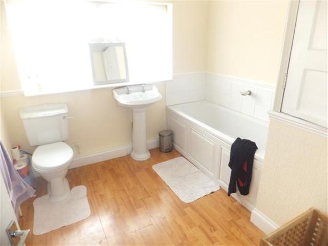  Image of 3 bedroom Semi-Detached house to rent in Common Lane Sheldon Birmingham B26 at Sheldon, B26 3DB