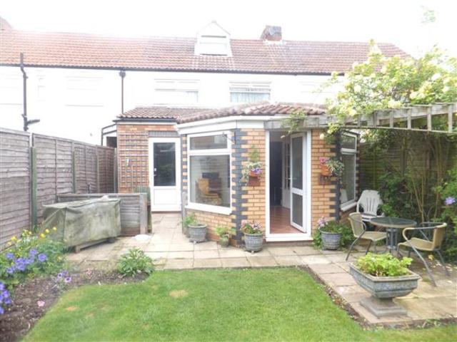  Image of 3 bedroom Semi-Detached house to rent in Common Lane Sheldon Birmingham B26 at Sheldon, B26 3DB