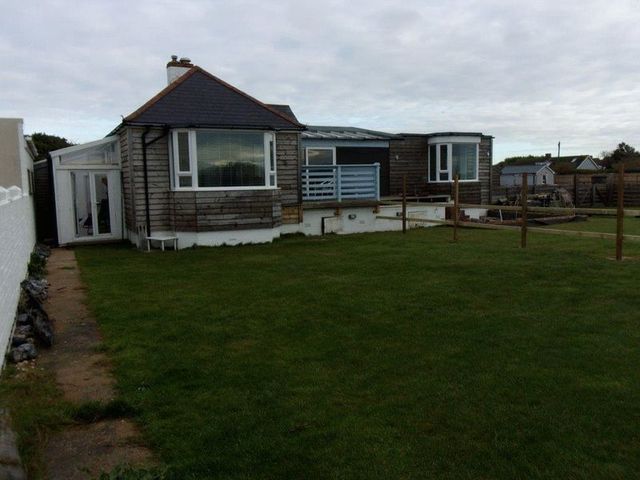  Image of 2 bedroom Semi-Detached house to rent in Coney Six East Wittering Chichester PO20 at Coney Six East Wittering Chichester, PO20 8DL
