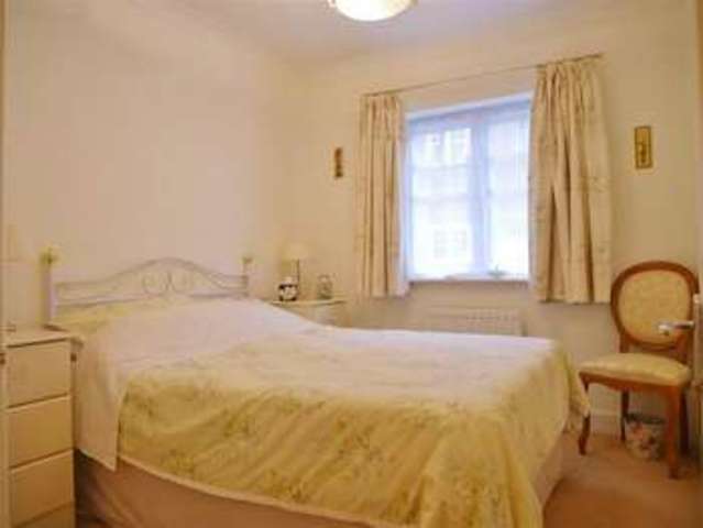  Image of 2 bedroom Flat for sale in Coopers Lane Abingdon OX14 at Abingdon, OX14 5GU