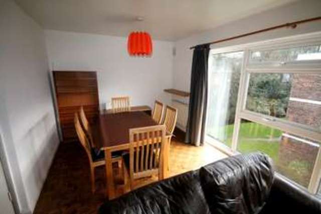  Image of 2 bedroom Flat for sale in Parkwood Beckenham BR3 at Beckenham Kent Beckenham, BR3 1TR