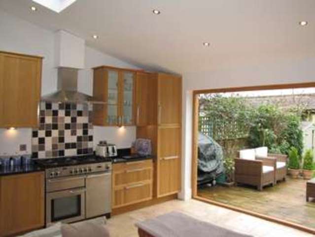  Image of 4 bedroom Terraced house for sale in Hewett Road Portsmouth PO2 at Copnor Portsmouth Hampshire, PO2 0QT