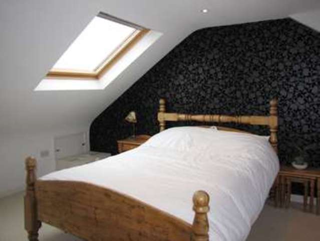  Image of 4 bedroom Terraced house for sale in Hewett Road Portsmouth PO2 at Copnor Portsmouth Hampshire, PO2 0QT