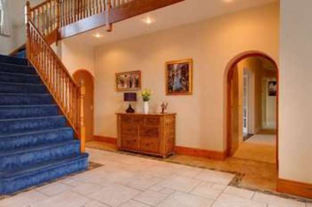  Image of 6 bedroom Detached house for sale in Portsdown Hill Road Portsmouth PO6 at Cosham Portsmouth Hampshire, PO6 1BE