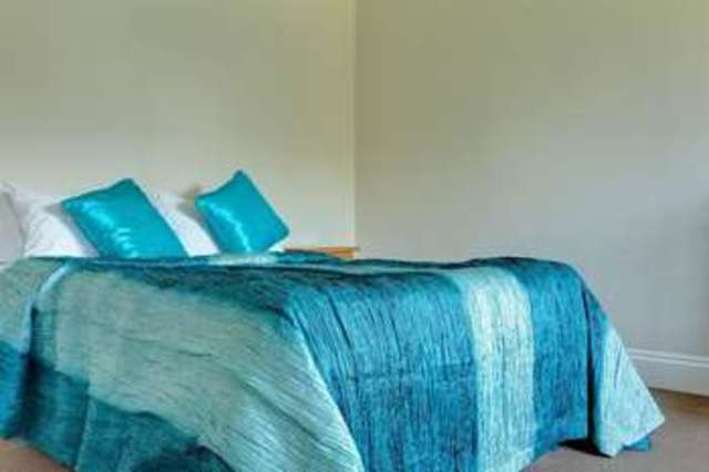  Image of 6 bedroom Detached house for sale in Portsdown Hill Road Portsmouth PO6 at Cosham Portsmouth Hampshire, PO6 1BE