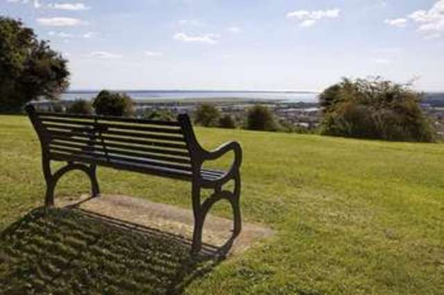  Image of 6 bedroom Detached house for sale in Portsdown Hill Road Portsmouth PO6 at Cosham Portsmouth Hampshire, PO6 1BE