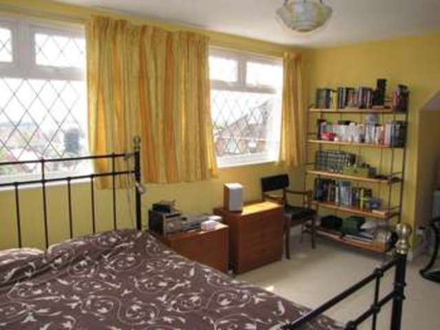  Image of 4 bedroom Detached house for sale in St. Johns Road Cosham Portsmouth PO6 at Cosham Portsmouth Hampshire, PO6 2DP