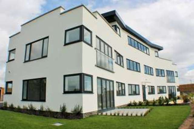  Image of 3 bedroom Flat to rent in Portsdown Hill Road Portsmouth PO6 at Cosham Portsmouth Hampshire, PO6 3LS