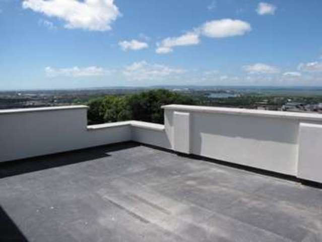  Image of 3 bedroom Flat to rent in Portsdown Hill Road Portsmouth PO6 at Cosham Portsmouth Hampshire, PO6 3LS