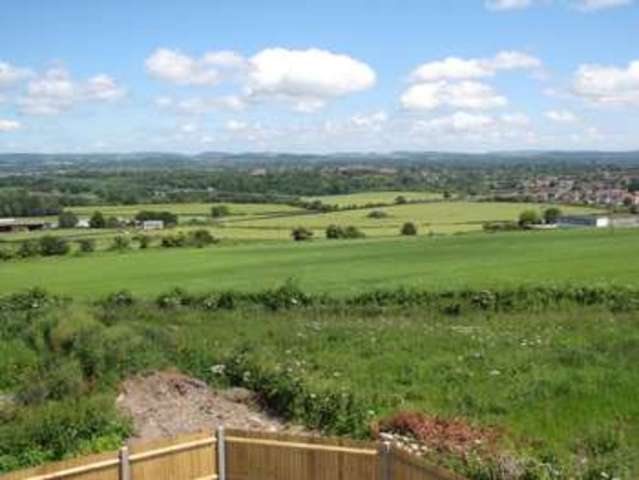  Image of 3 bedroom Flat to rent in Portsdown Hill Road Portsmouth PO6 at Cosham Portsmouth Hampshire, PO6 3LS