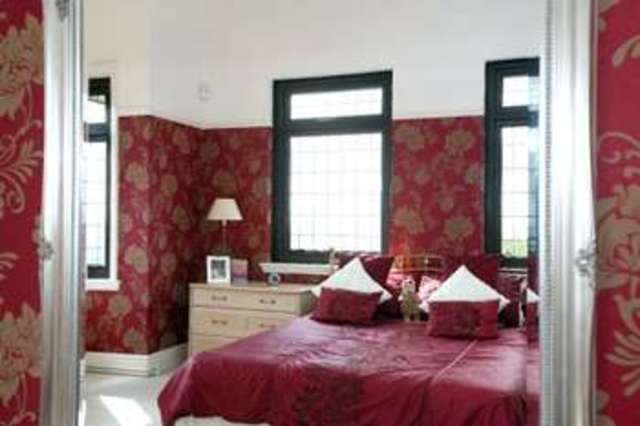  Image of 4 bedroom Detached house for sale in Portsdown Hill Road Portsmouth PO6 at Cosham Portsmouth Hampshire, PO6 1BE