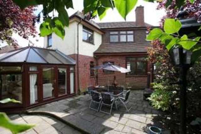  Image of 4 bedroom Detached house for sale in Portsdown Hill Road Portsmouth PO6 at Cosham Portsmouth Hampshire, PO6 1BE